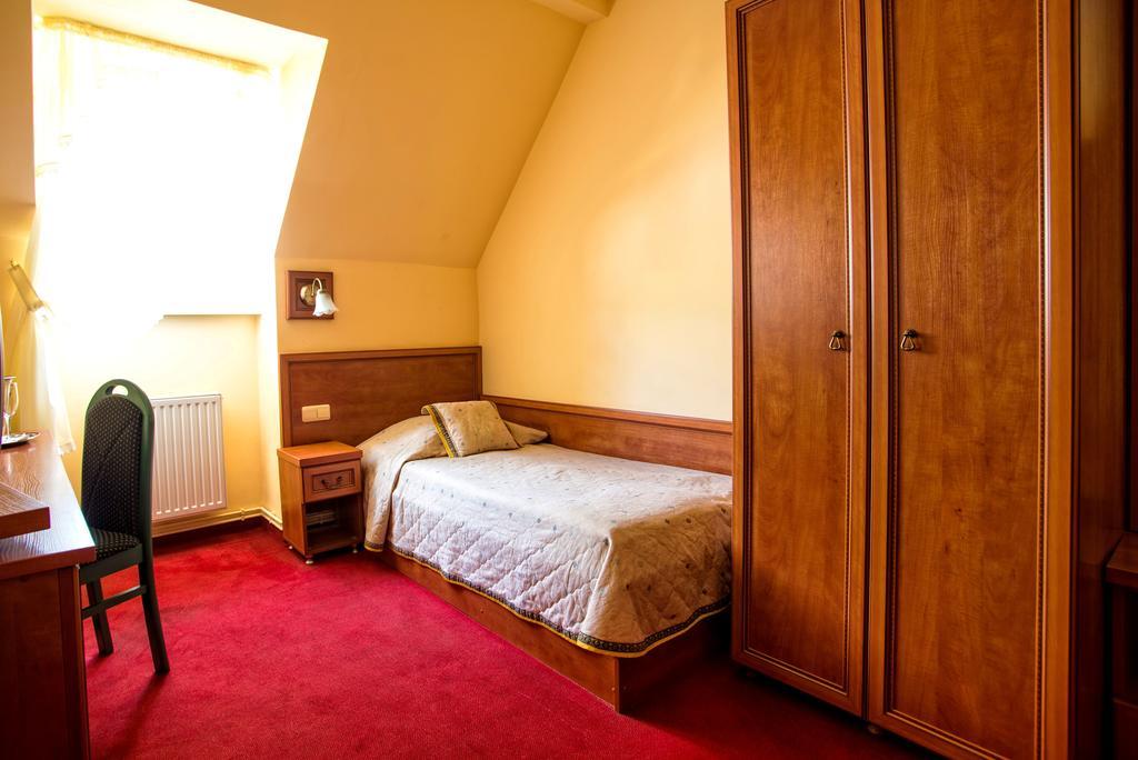 גניזנו Hotel Adalbertus חדר תמונה