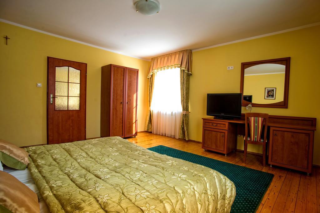 גניזנו Hotel Adalbertus חדר תמונה